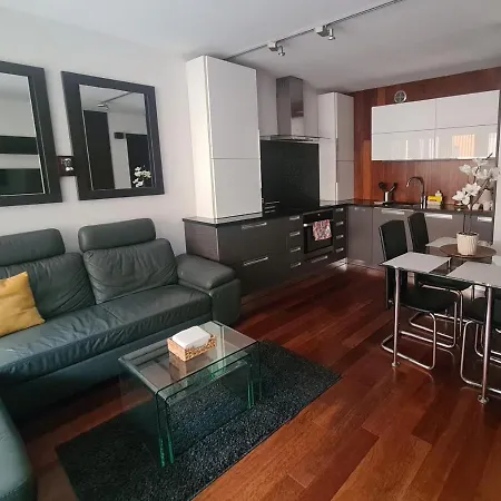 Appartement Warta Lux Apartment, Self Check-in 24h, Free Parking *