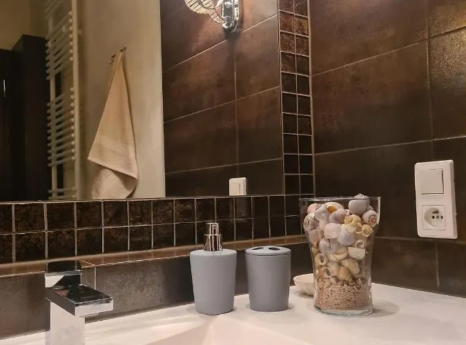 Warta Lux Apartment, Self Check-in 24h, Free Parking Appartement *