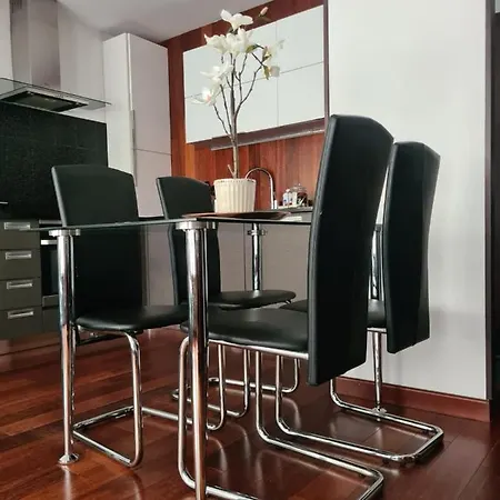 Warta Lux Apartment, Self Check-in 24h, Free Parking ポズナン